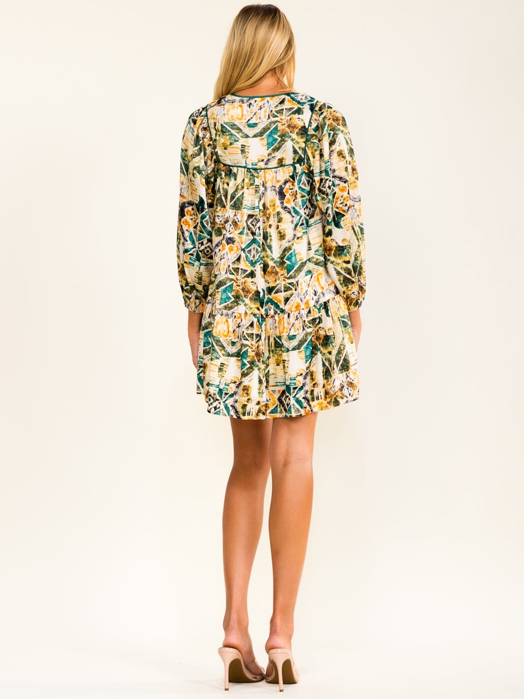 WOMEN'S 3/4 SLEEVE V-NECK FRONT POCKETS MULTI PRINT MINI DRESS