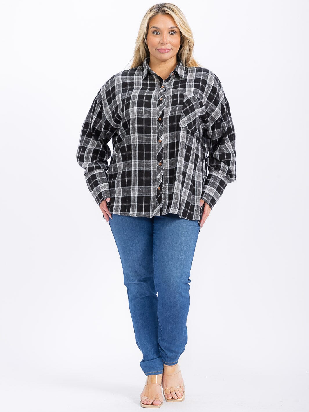 PLUS SIZE LONG SLEEVE FRONT POCKET BUTTON UP HIGH-LOW PLAID SHIRT
