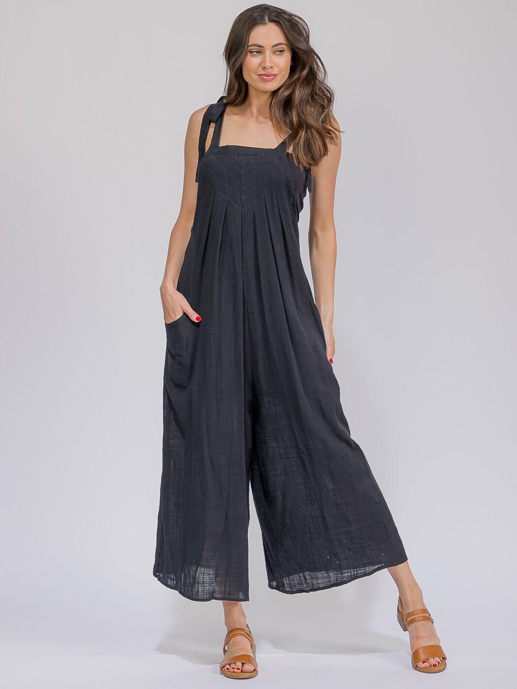 WOMEN'S SLEEVELESS FRONT POCKETS WIDE LEG JUMPSUIT