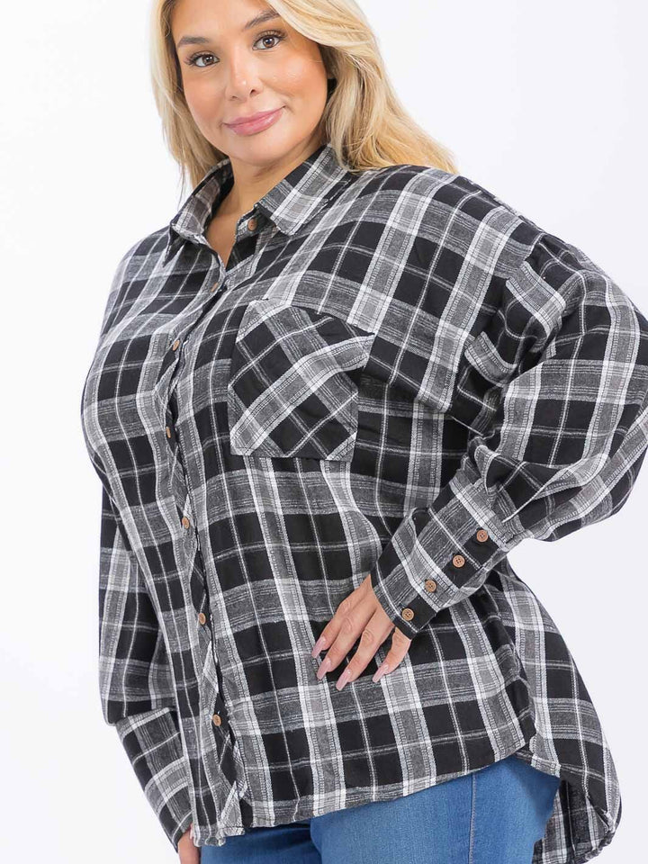PLUS SIZE LONG SLEEVE FRONT POCKET BUTTON UP HIGH-LOW PLAID SHIRT