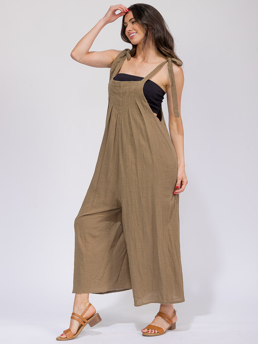 WOMEN'S SLEEVELESS FRONT POCKETS WIDE LEG JUMPSUIT