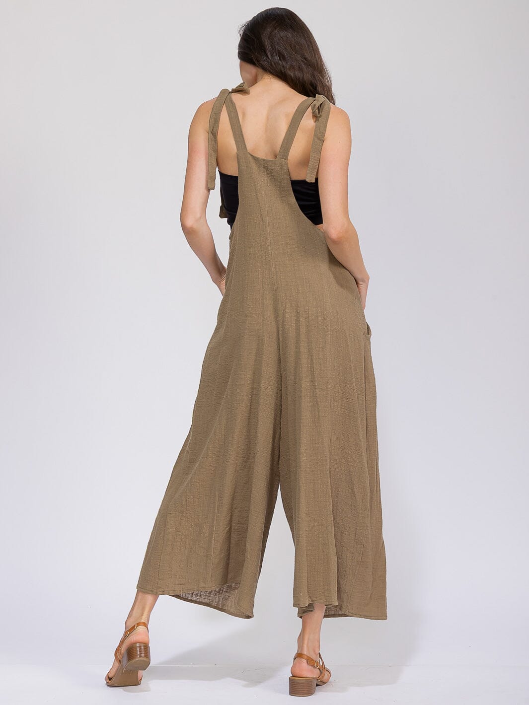 WOMEN'S SLEEVELESS FRONT POCKETS WIDE LEG JUMPSUIT