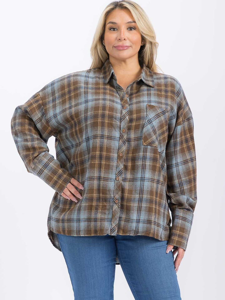PLUS SIZE LONG SLEEVE FRONT POCKET BUTTON UP HIGH-LOW PLAID SHIRT