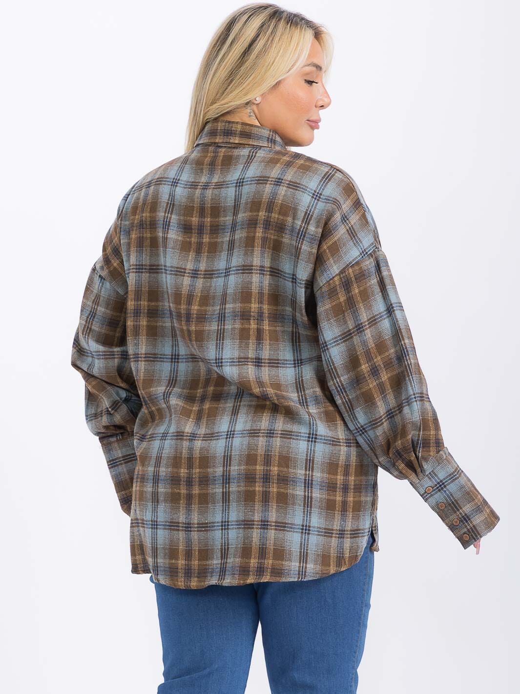 PLUS SIZE LONG SLEEVE FRONT POCKET BUTTON UP HIGH-LOW PLAID SHIRT