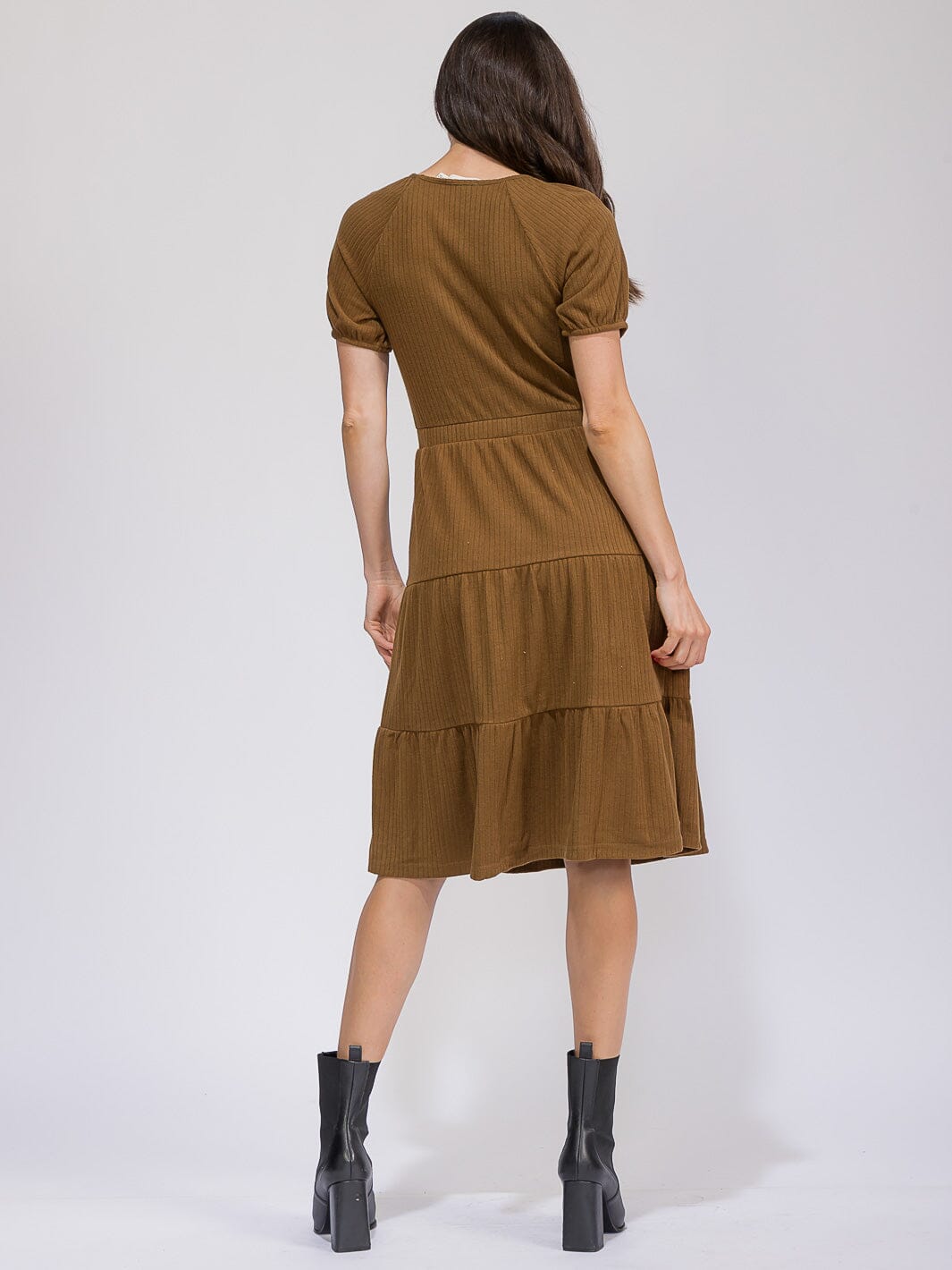 WOMEN'S SHORT SLEEVE ELASTIC WAIST POCKETS TIERED MIDI DRESS