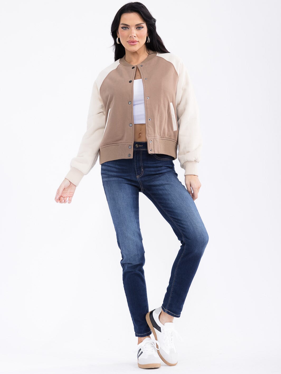 WOMEN'S LONG SLEEVE BUTTON CLOSURE FRONT POCKETS GRAPHIC COLORBLOCK VARSITY JACKET