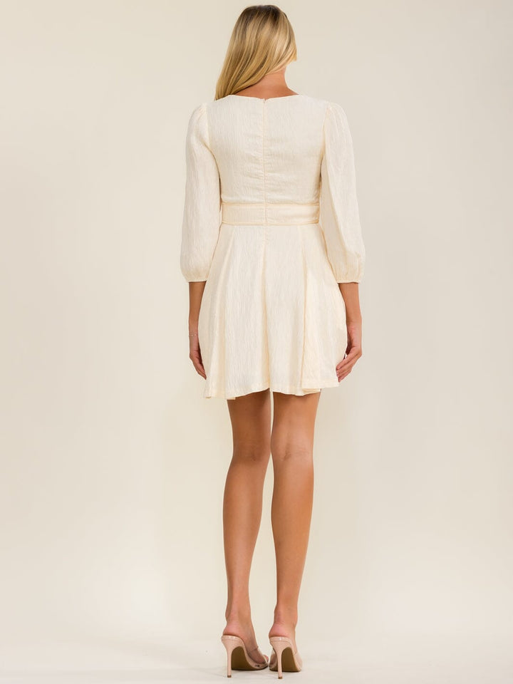 WOMEN'S 3/4 SLEEVE V-NECK FRONT POCKETS FIT & FLARE MINI DRESS
