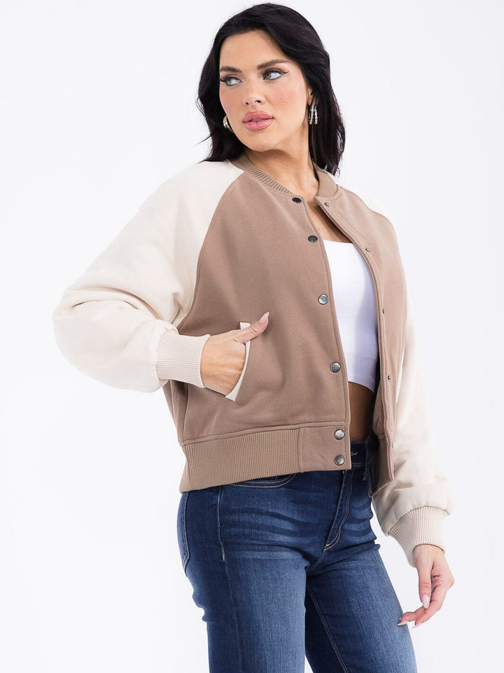 WOMEN'S LONG SLEEVE BUTTON CLOSURE FRONT POCKETS GRAPHIC COLORBLOCK VARSITY JACKET