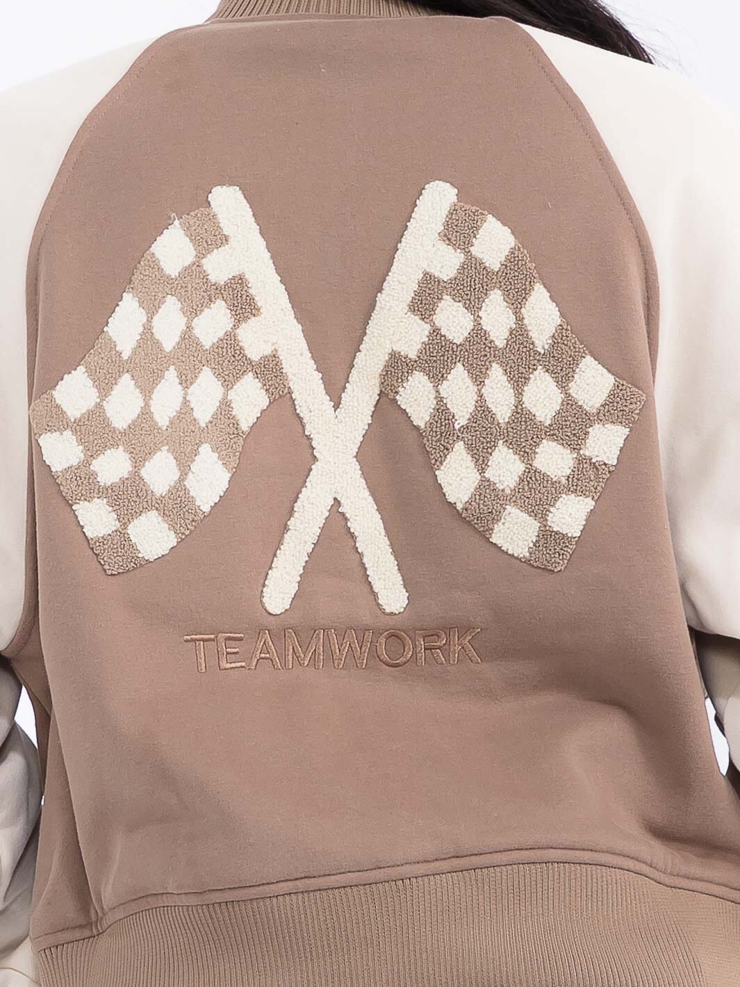 WOMEN'S LONG SLEEVE BUTTON CLOSURE FRONT POCKETS GRAPHIC COLORBLOCK VARSITY JACKET