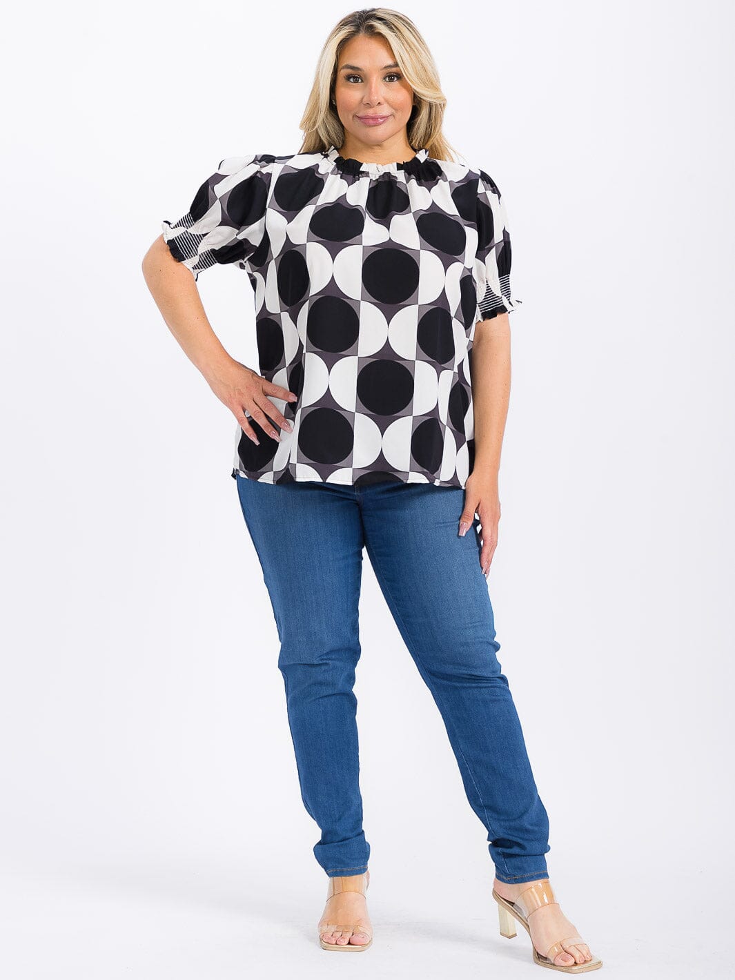 PLUS SIZE SHORT SLEEVE RUFFLE PRINTED BLOUSE
