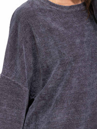 WOMEN'S LONG SLEEVE PULLOVER SWEATER