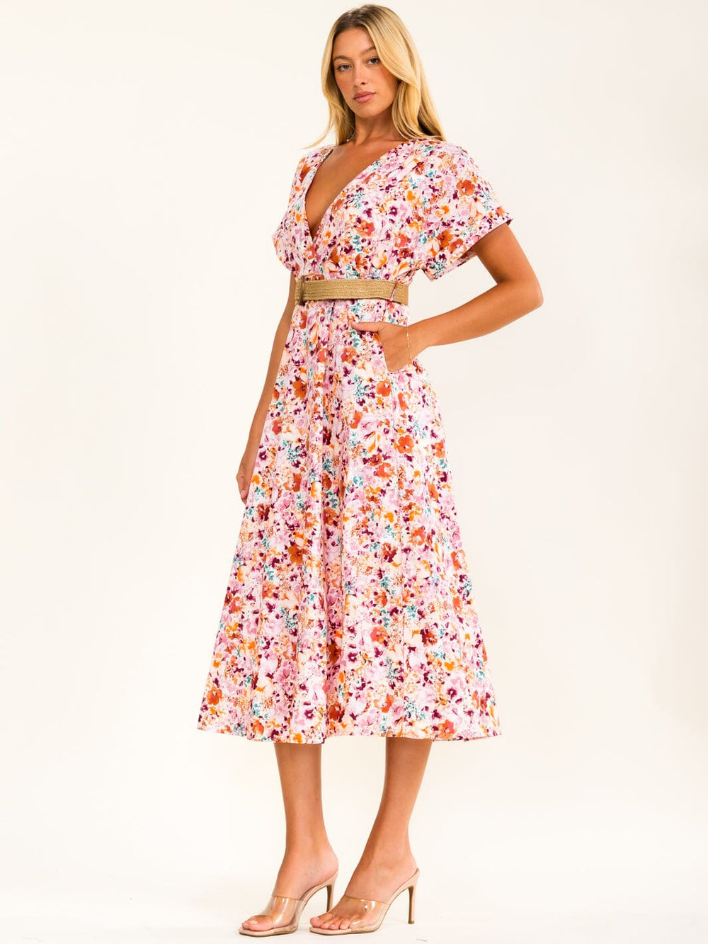 WOMEN'S SHORT SLEEVE V-NECK FRONT POCKETS BELTED FLORAL MIDI DRESS