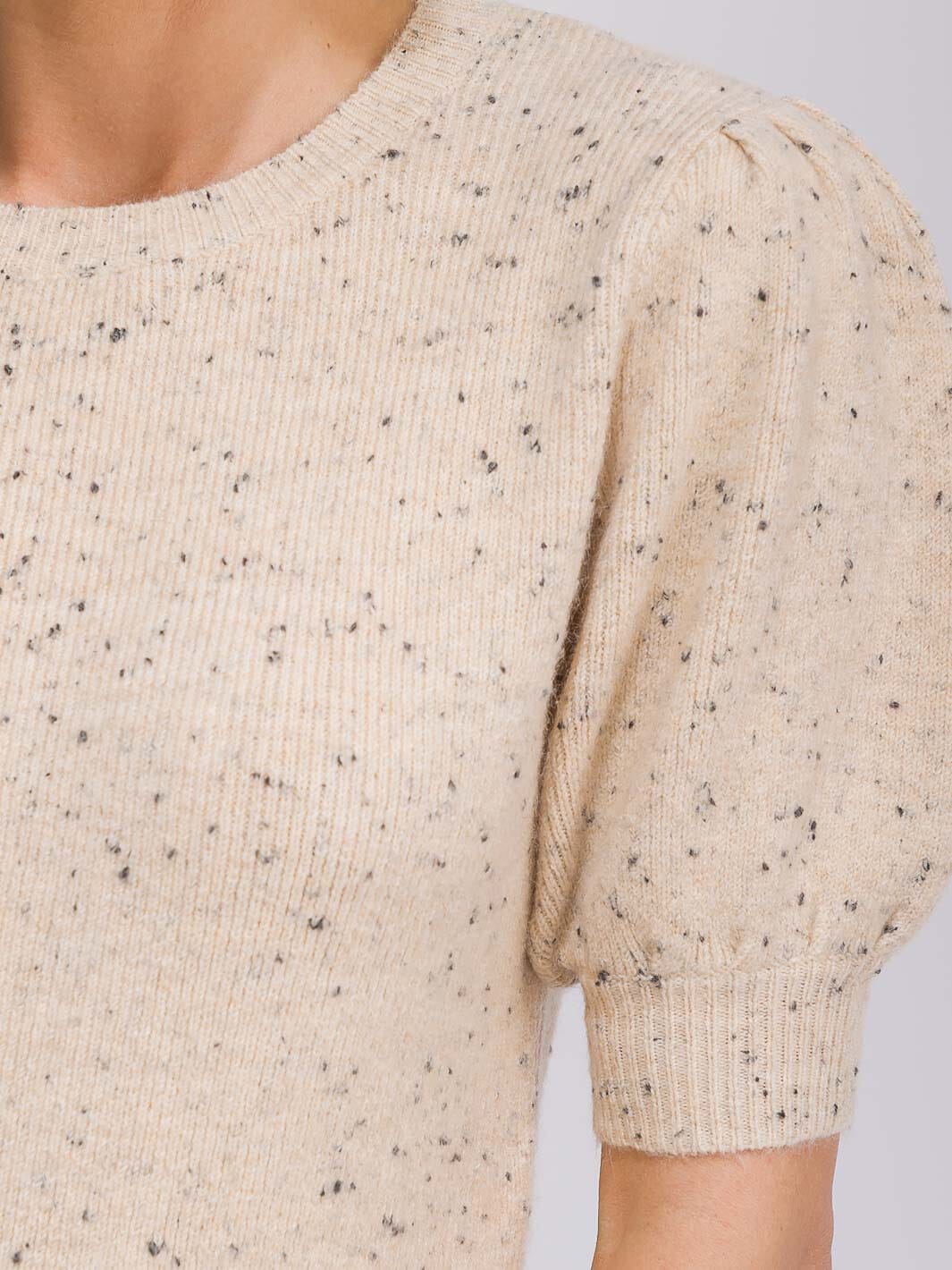 WOMEN'S SHORT PUFF SLEEVE MULTI KNIT BLOUSE