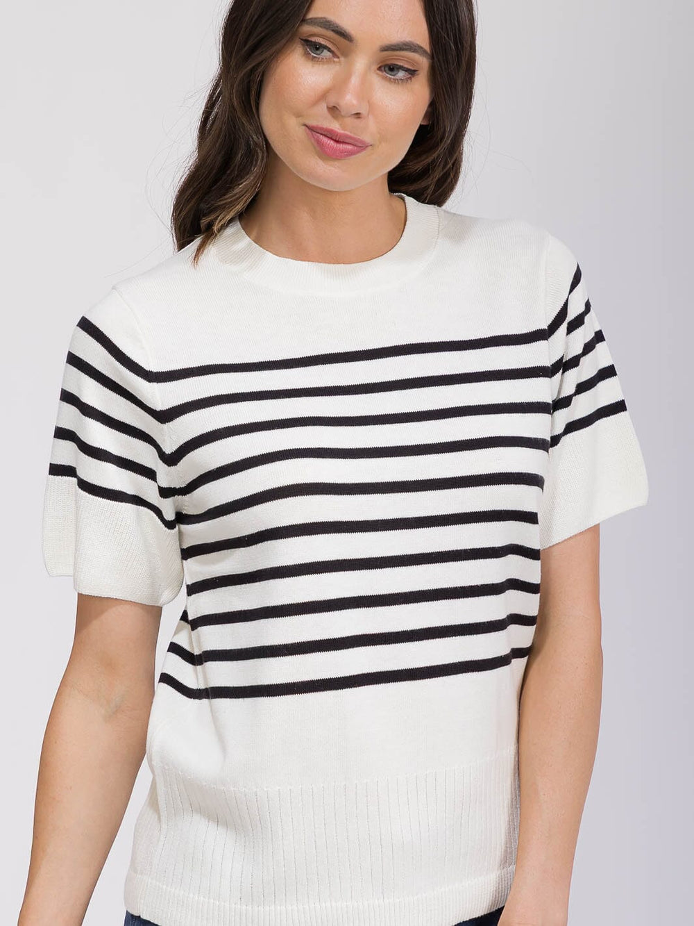 WOMEN'S SHORT SLEEVE COLORBLOCK STRIPES BLOUSE