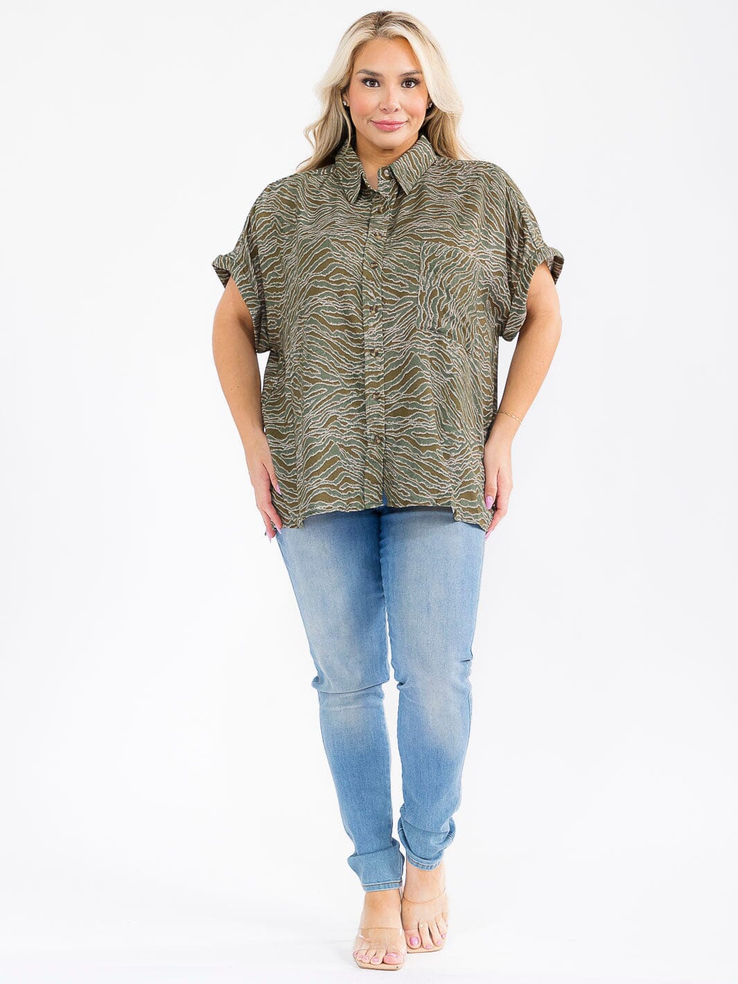 PLUS SIZE SHORT SLEEVE BUTTON UP FRONT POCKET HIGH-LOW BLOUSE