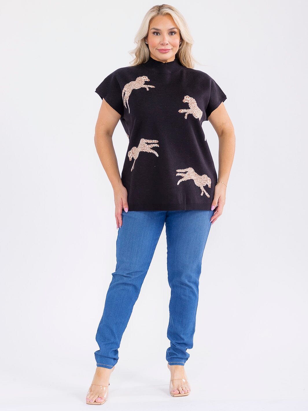 PLUS SIZE SHORT SLEEVE MOCK NECK GRAPHIC TOP