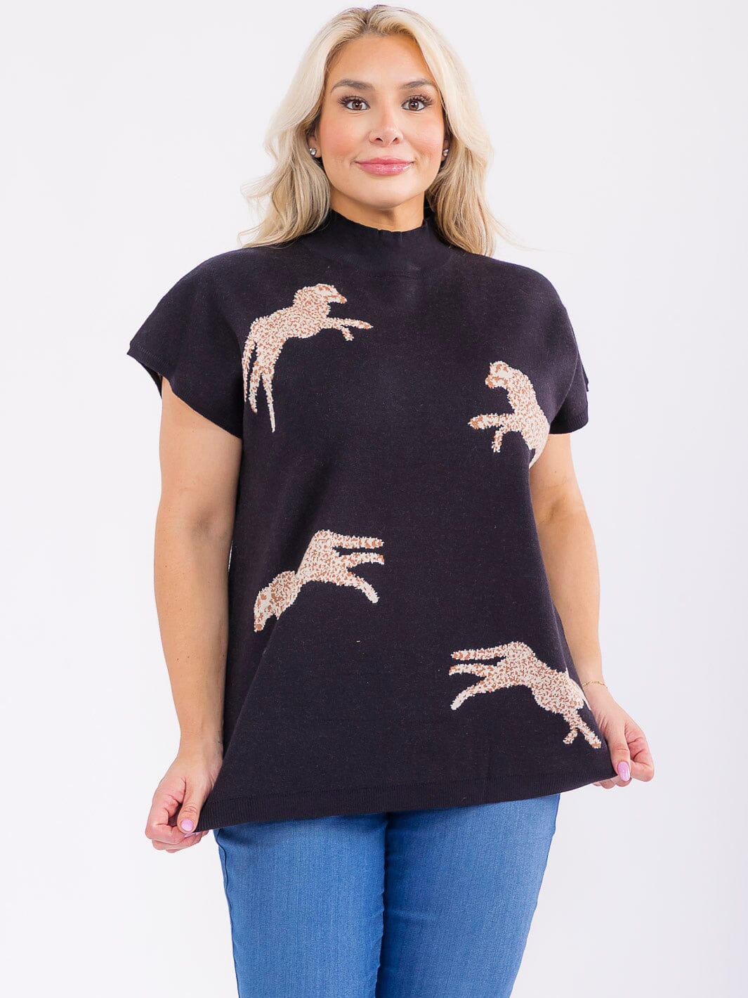 PLUS SIZE SHORT SLEEVE MOCK NECK GRAPHIC TOP