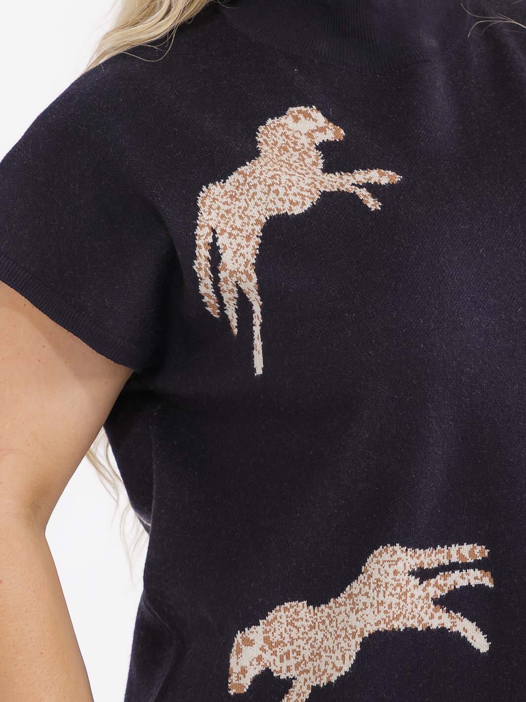 PLUS SIZE SHORT SLEEVE MOCK NECK GRAPHIC TOP