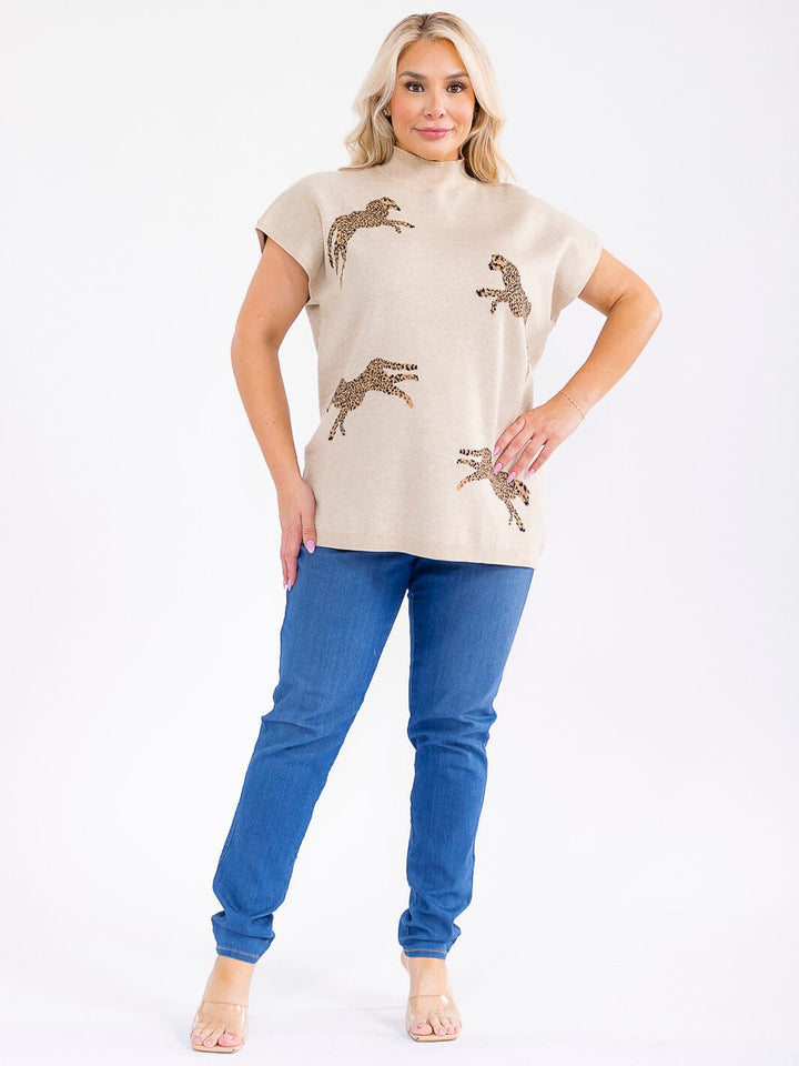 PLUS SIZE SHORT SLEEVE MOCK NECK GRAPHIC TOP