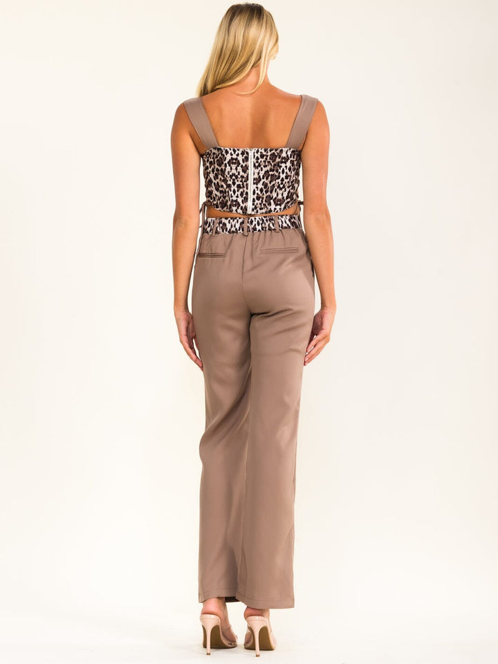 WOMEN'S SLEEVELESS CROP TOP & BUTTON CLOSURE POCKETS STRAIGHT LEG PANTS ANIMAL PRINT 2PC. SET