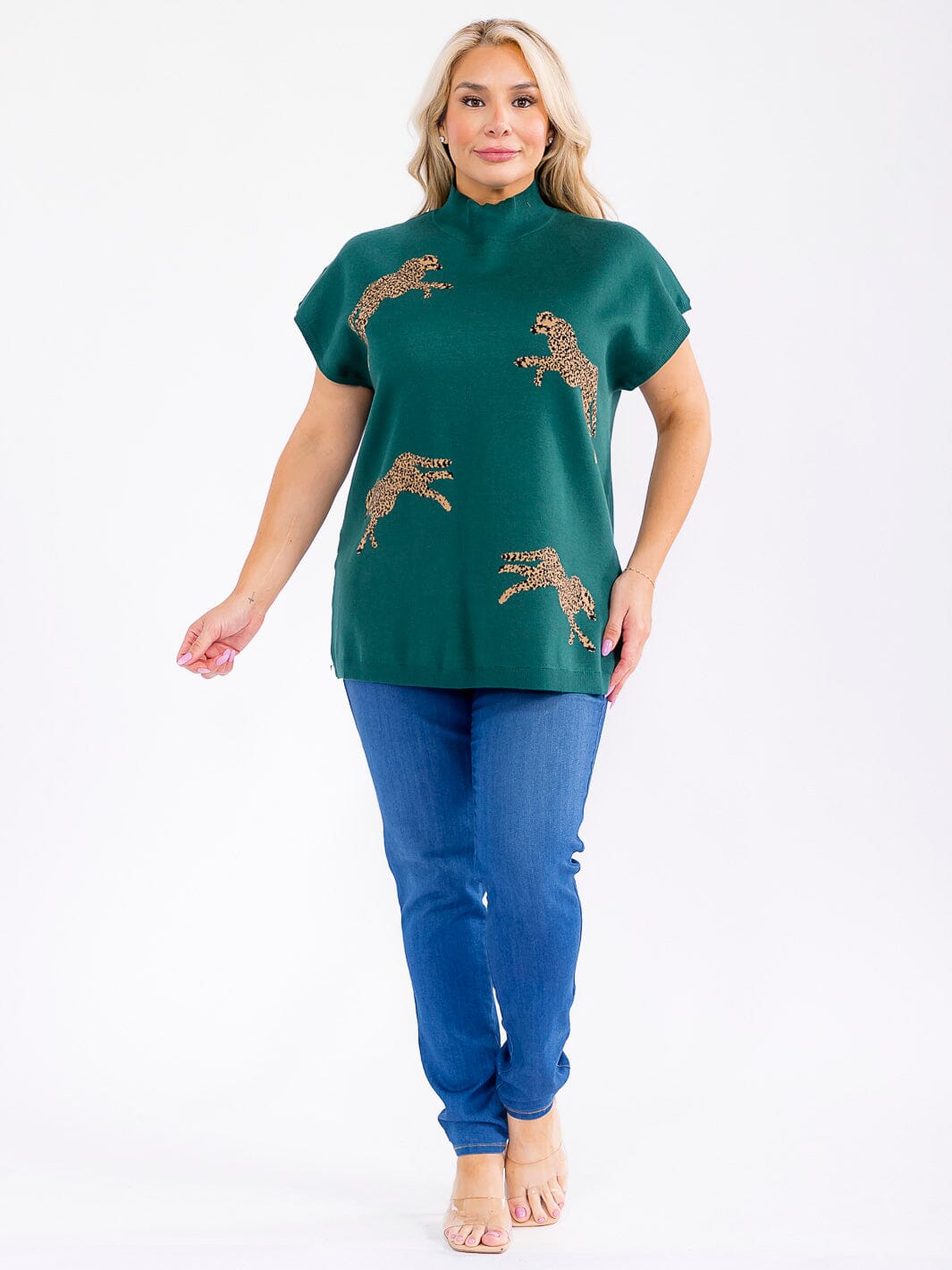 PLUS SIZE SHORT SLEEVE MOCK NECK GRAPHIC TOP