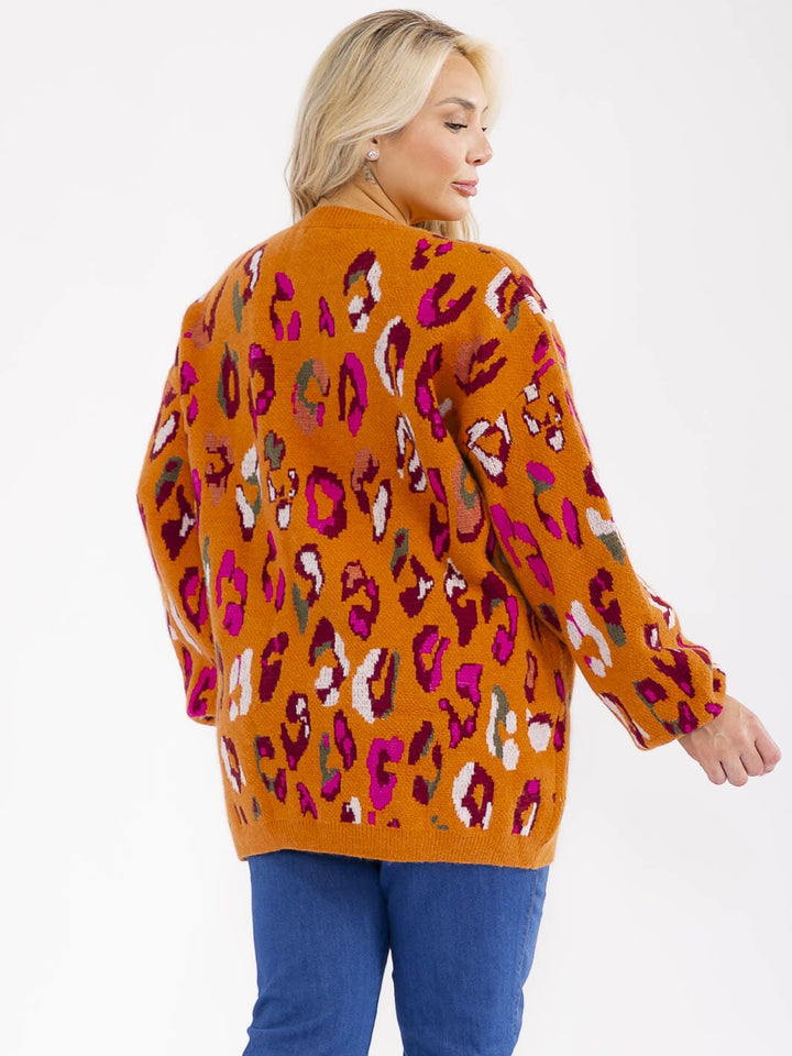 PLUS SIZE LONG SLEEVE ANIMAL PRINT PULLOVER BLOUSE