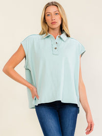 WOMEN'S SLEEVELESS BUTTON UP OVERSIZED TOP