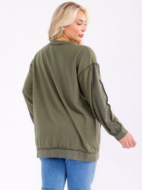 PLUS SIZE LONG SLEEVE V-NECK HIGH-LOW TOP
