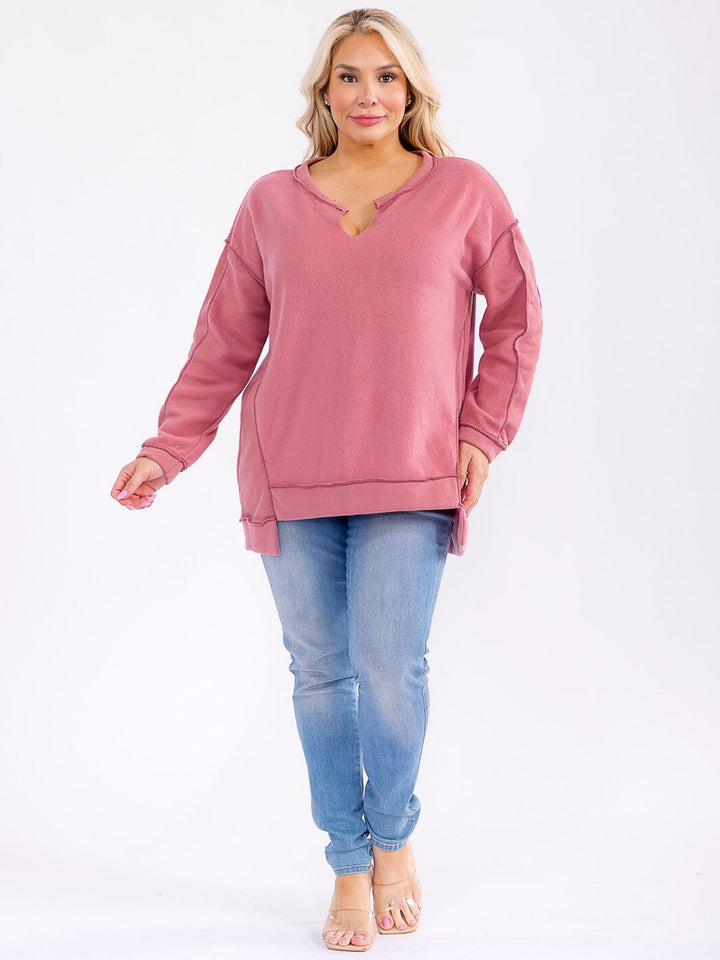 PLUS SIZE LONG SLEEVE V-NECK HIGH-LOW TOP