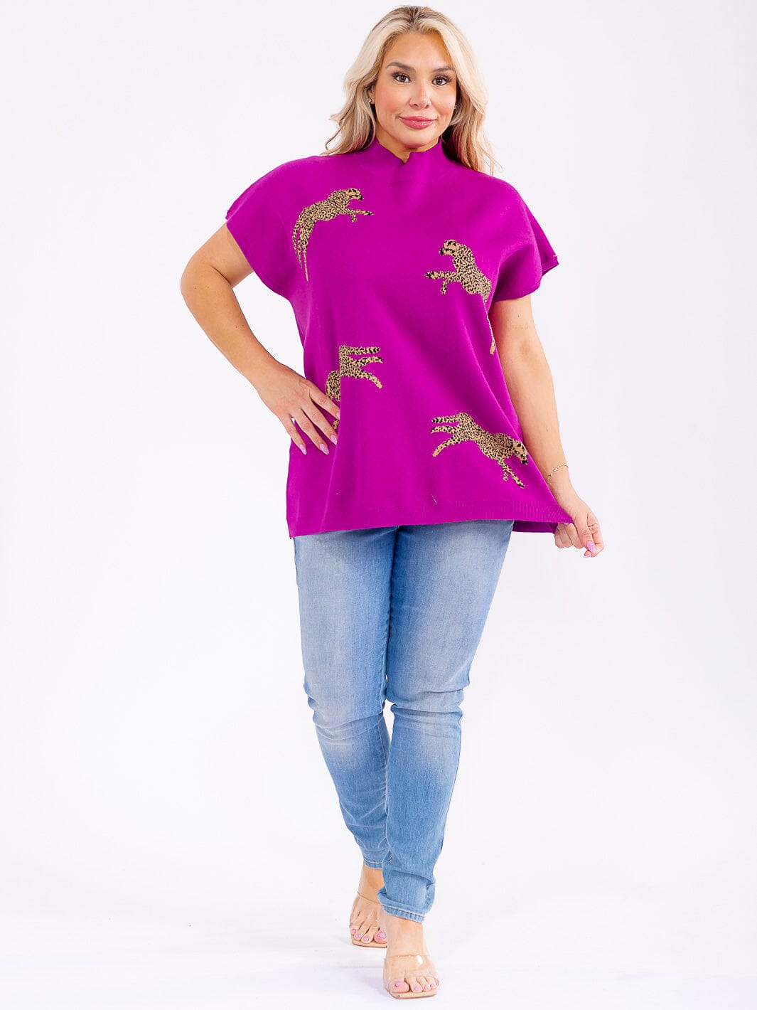 PLUS SIZE SHORT SLEEVE MOCK NECK GRAPHIC TOP