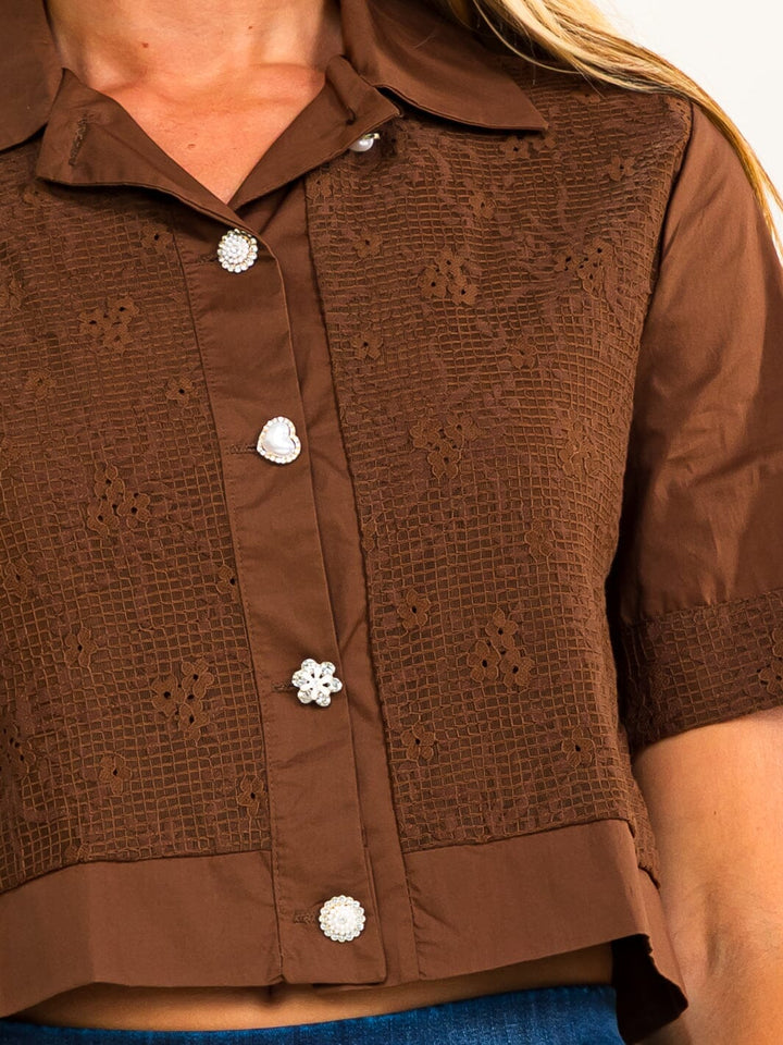 WOMEN'S SHORT SLEEVES BUTTON UP LACE DETAILED BLOUSE