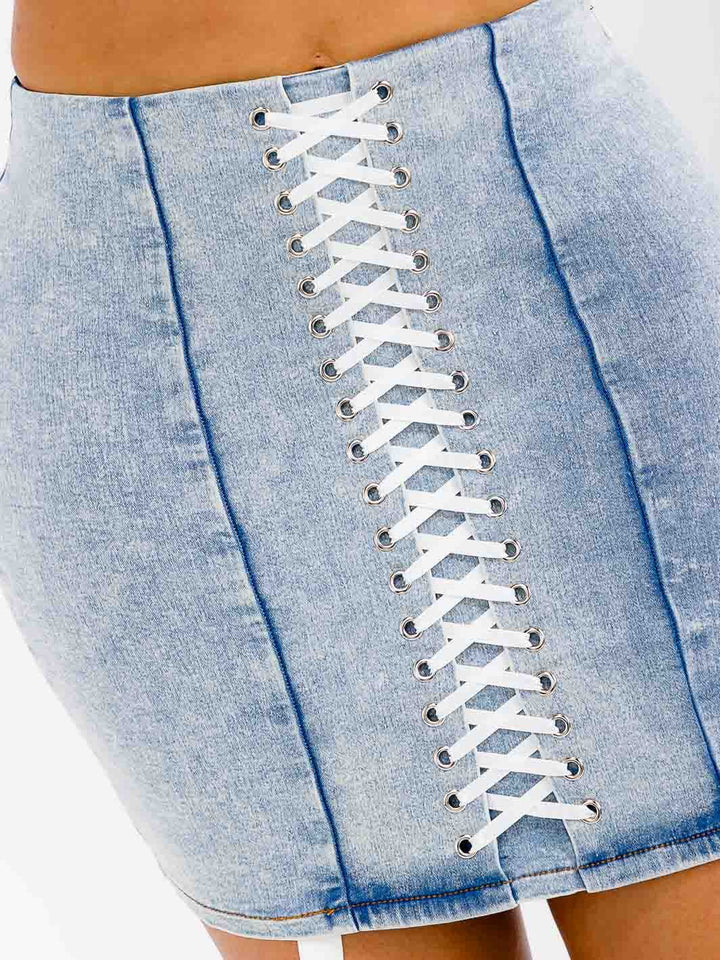 WOMEN'S ELASTIC WAIST LACE UP DENIM WASHED MINI SKIRT