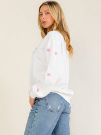 WOMEN'S LONG SLEEVE CLOVER LUCKY STITCHED GRAPHIC PULLOVER SWEATER