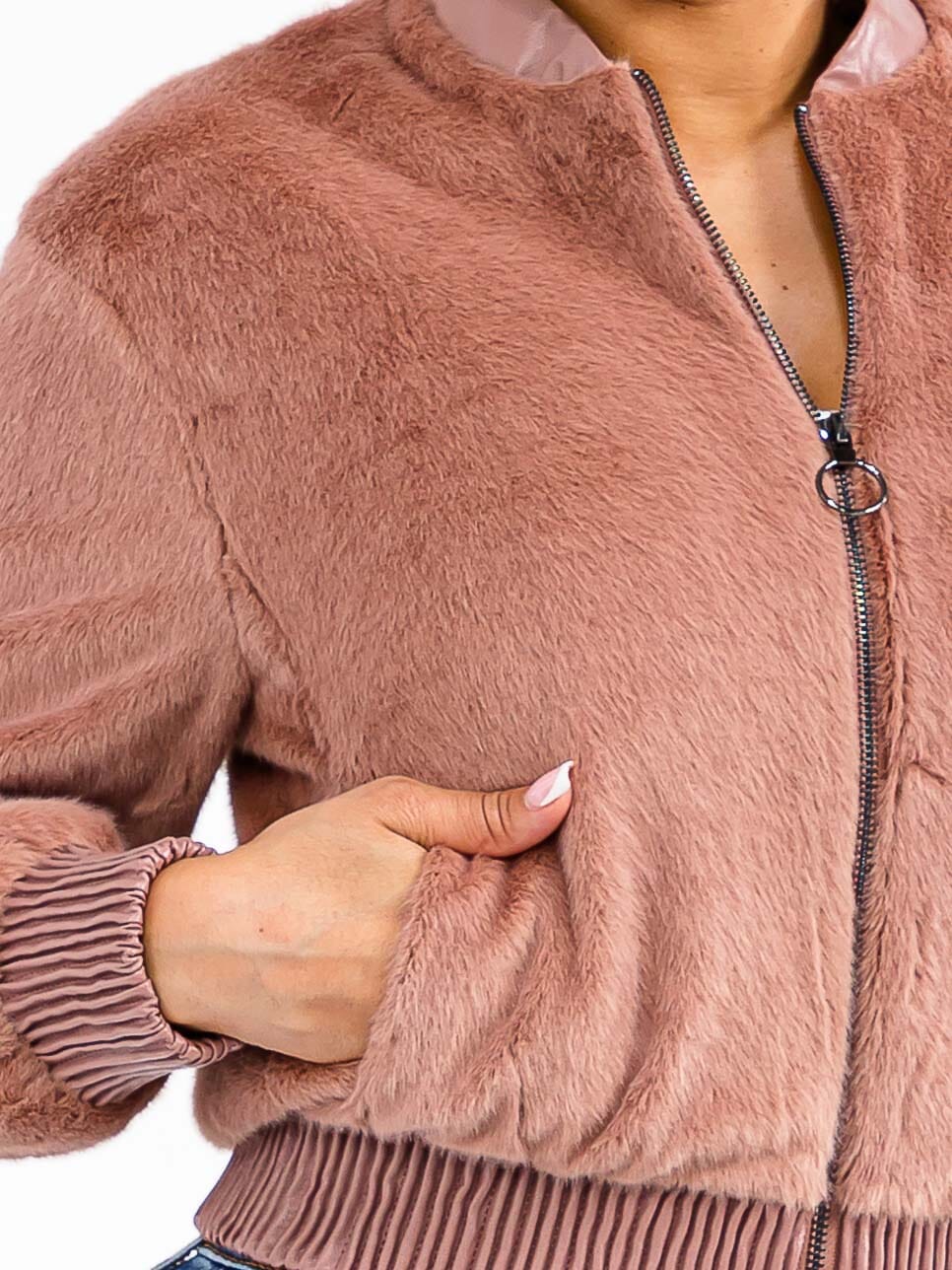 WOMEN'S LONG SLEEVE ZIPPER CLOSURE FRONT POCKETS FUZZY BOMBER JACKET