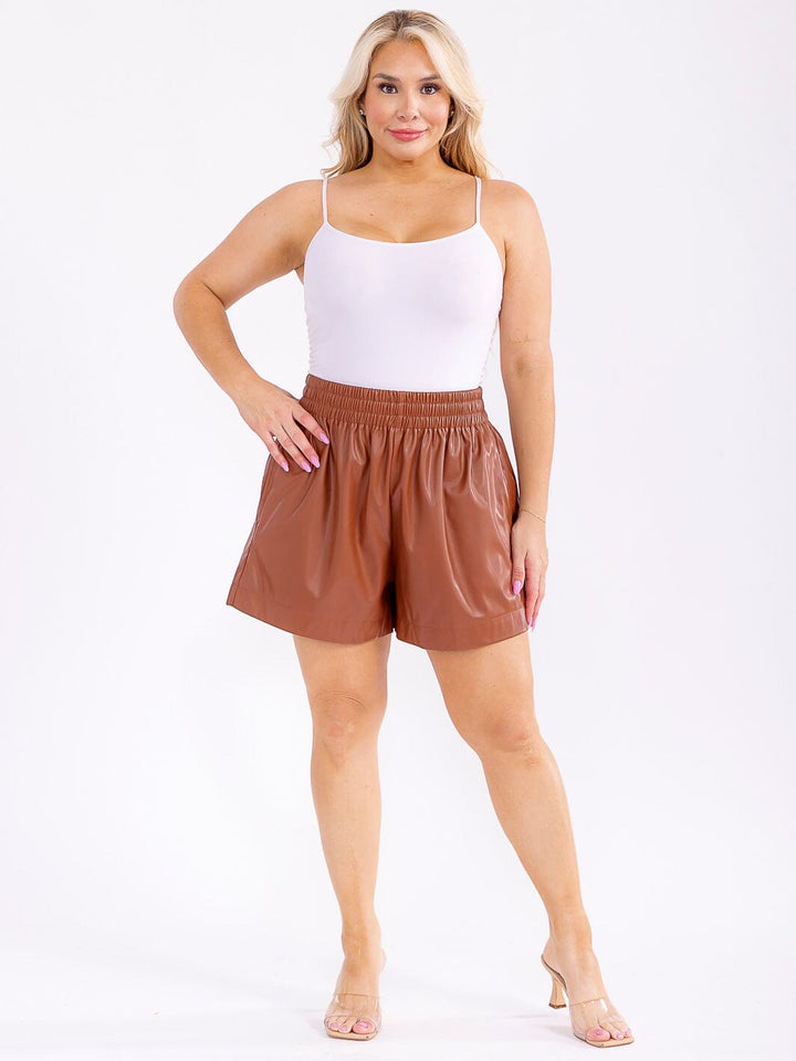 PLUS SIZE ELASTIC WAIST FRONT POCKETS PU PLEATHER MINI SHORTS