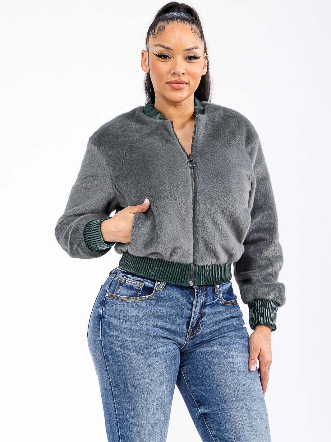 WOMEN'S LONG SLEEVE ZIPPER CLOSURE FRONT POCKETS FUZZY BOMBER JACKET