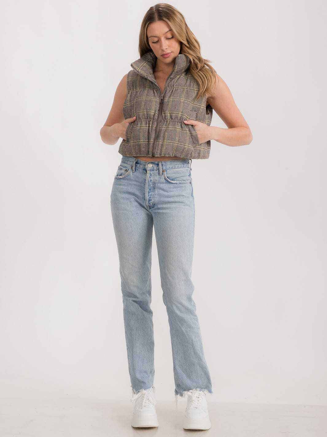 WOMEN'S ZIPPER CLOSURE FRONT POCKETS PUFFER VEST