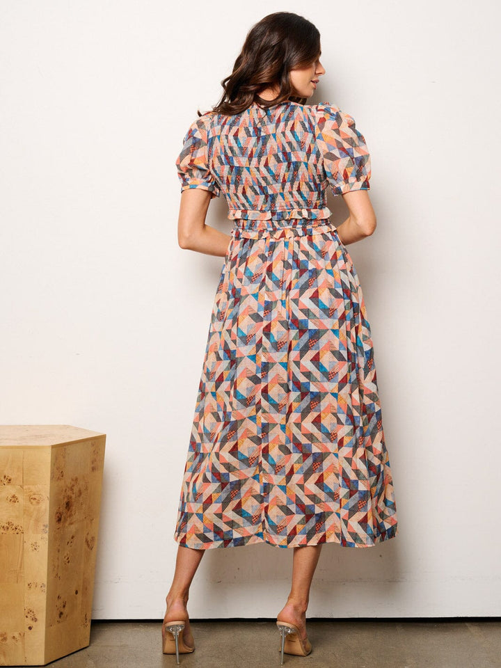 WOMEN'S SHORT PUFF SLEEVE V-NECK SMOCK MULTI PRINT MAXI DRESS