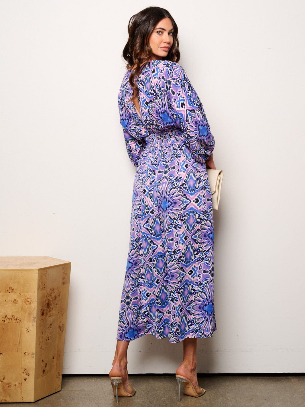WOMEN'S 3/4 SLEEVELES V-NECK SMOCK WAIST MULTI PRINT MAXI DRESS