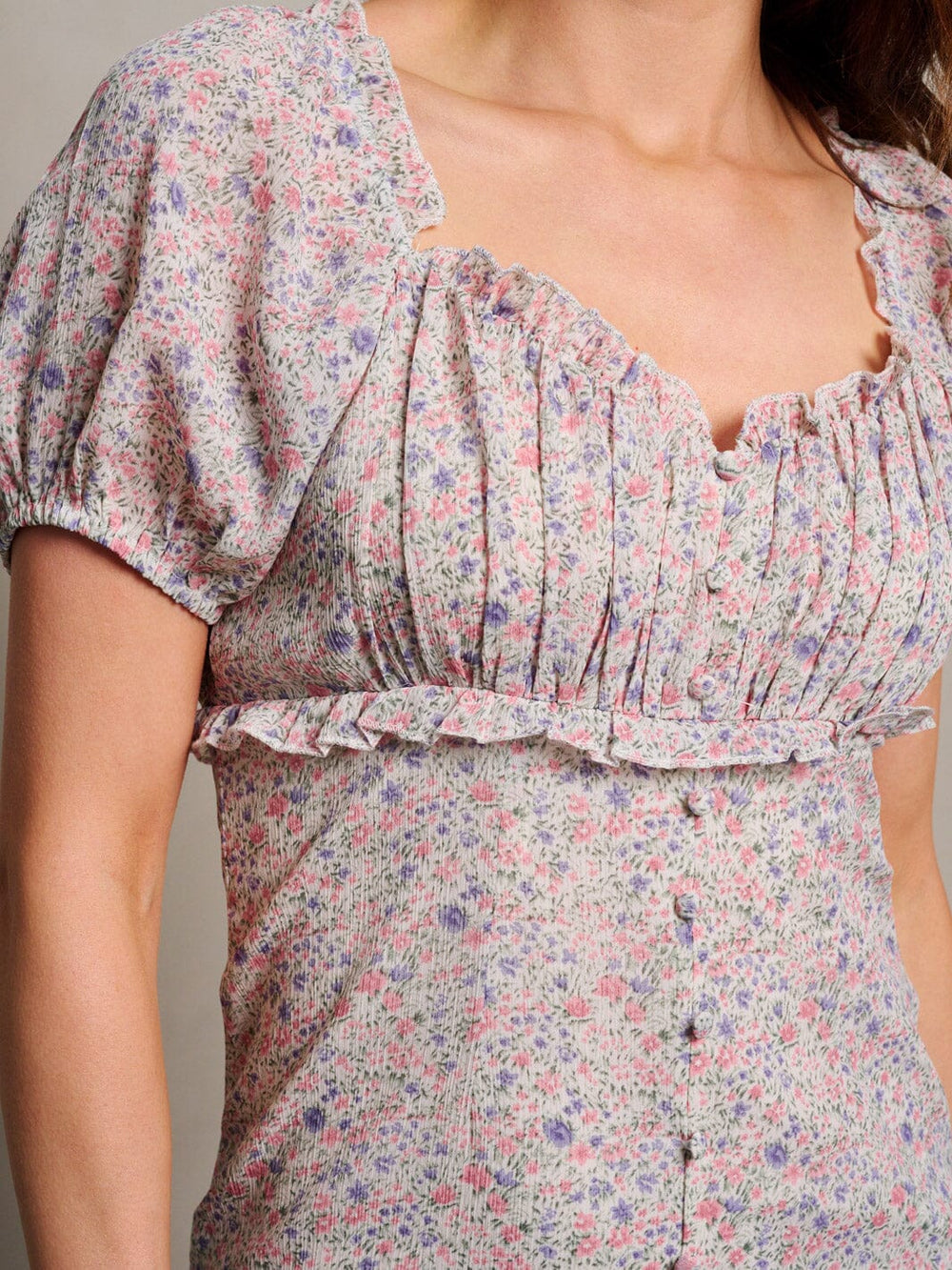 WOMEN'S SHORT PUFF SLEEVES BUTTONS DETAIL FLORAL MIDI DRESS
