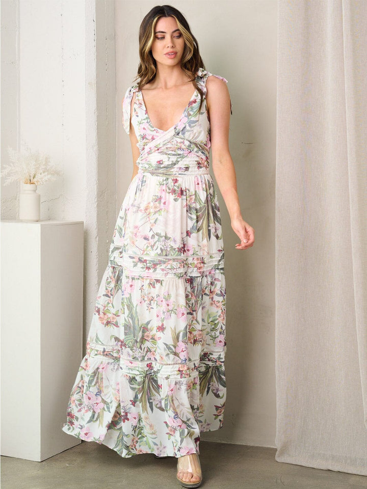 WOMEN'S SLEEVELESS V-NECK FLORAL MAXI DRESS