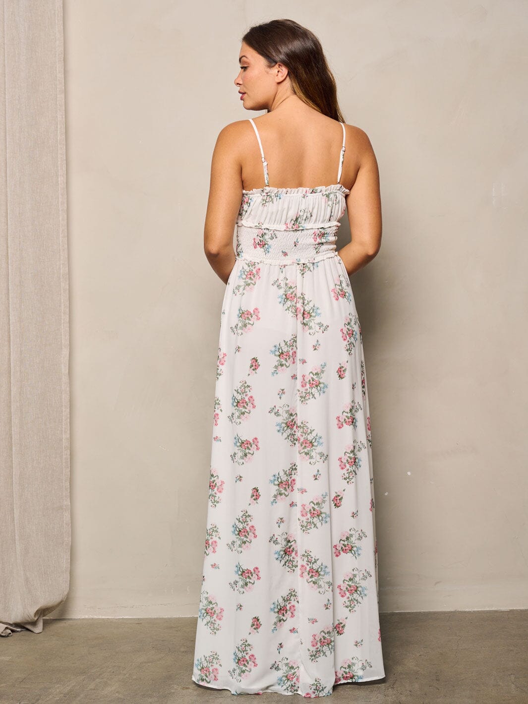 WOMEN'S SLEEVELESS SMOCK WAIST FLORAL MAXI DRESS