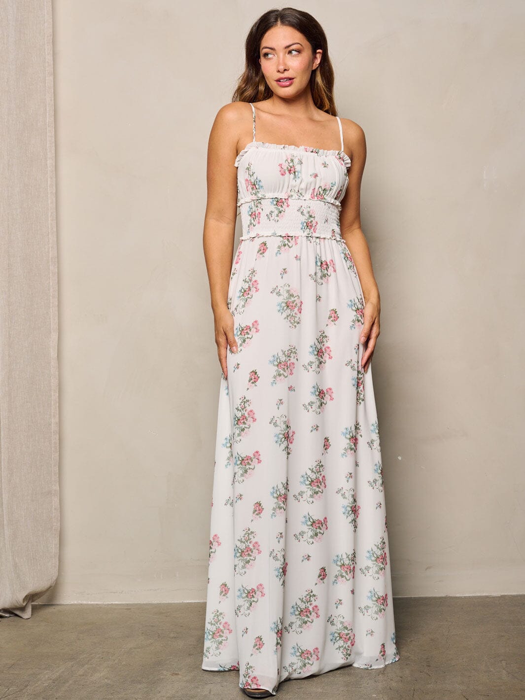 WOMEN'S SLEEVELESS SMOCK WAIST FLORAL MAXI DRESS