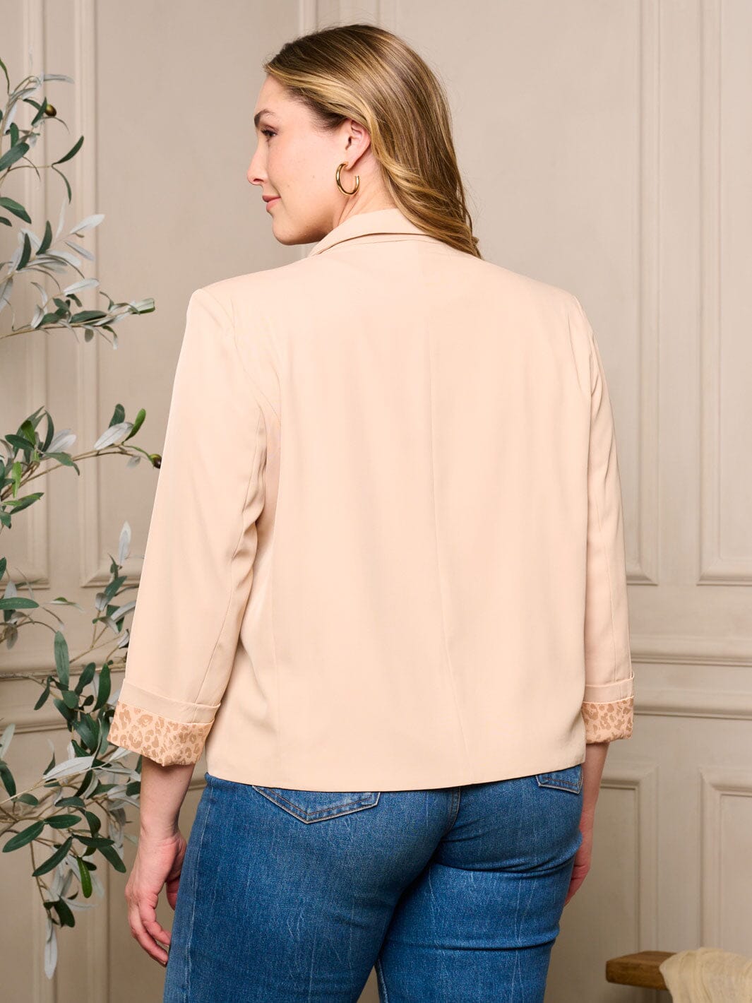 PLUS SIZE 3/4 SLEEVE OPEN FRONT BLAZER