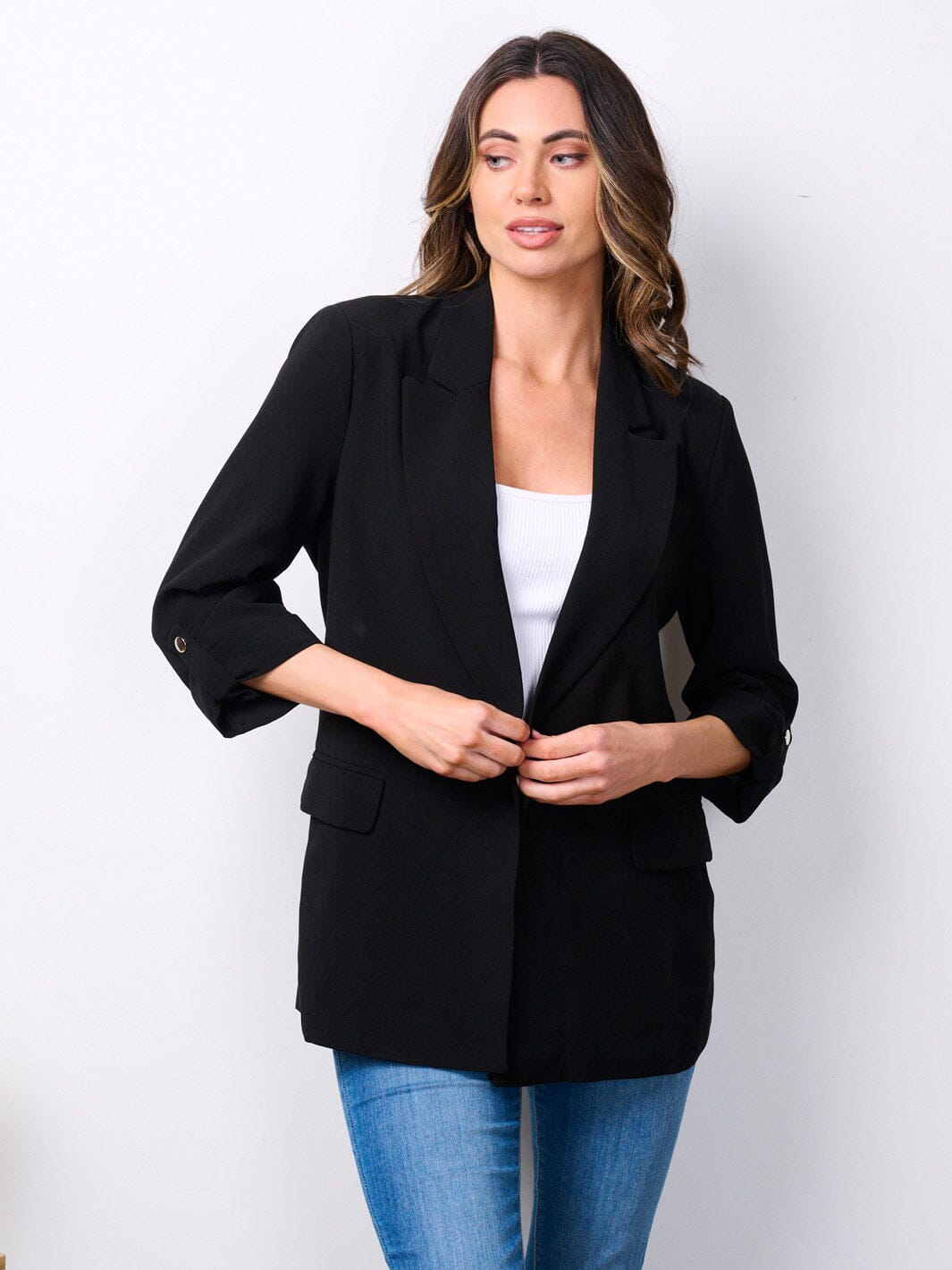 WOMEN'S 3/4 SLEEVE BUTTON CLOSURE BLAZER