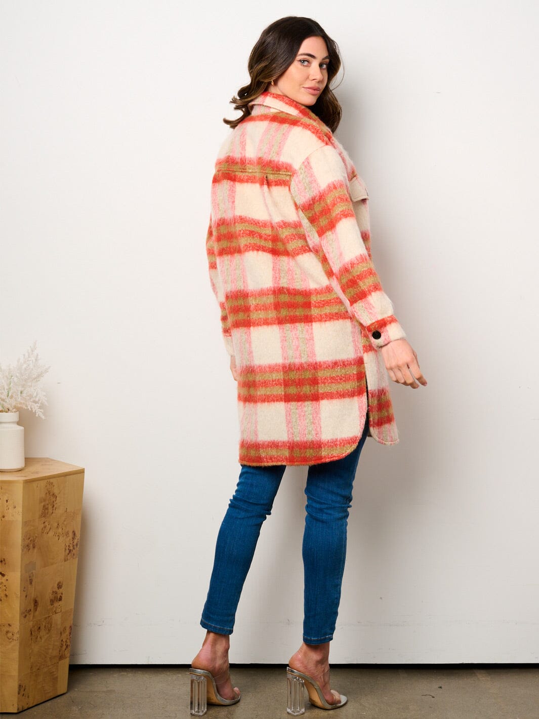 WOMEN'S LONG SLEEVE BUTTON CLOSURE FRONT POCKETS COLORBLOCK PLAID JACKET
