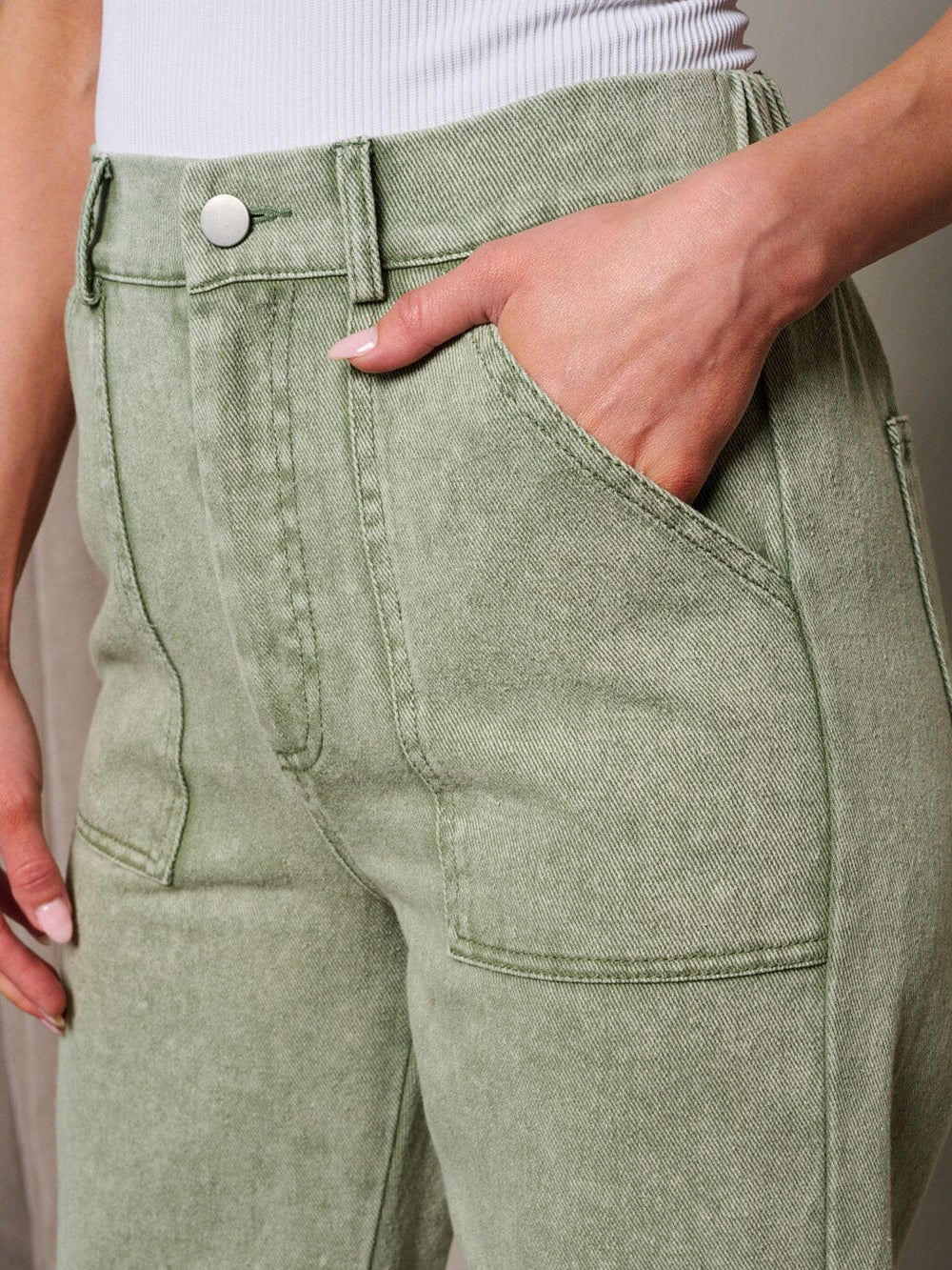 WOMEN'S BUTTON CLOSURE POCKETS DENIM JOGGER LEG PANTS