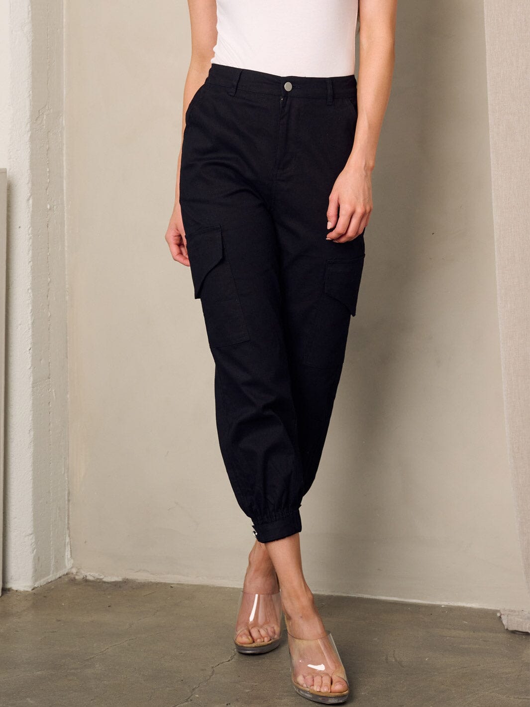 WOMEN'S BUTTON CLOSURE POCKETS JOGGER DENIM JEANS