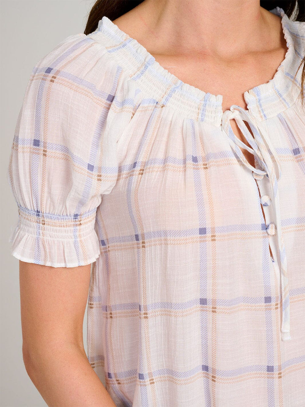 WOMEN'S SHORT PUFF SLEEVE PLAID BLOUSE
