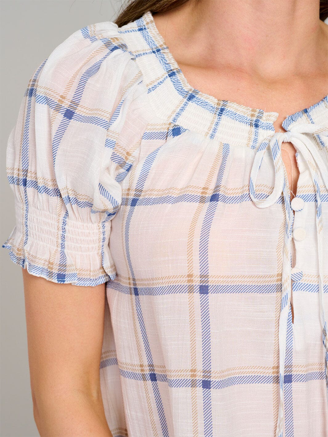 WOMEN'S SHORT PUFF SLEEVE PLAID BLOUSE